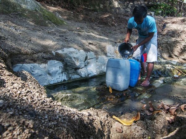 Kekeringan, Warga Boyolali Manfaatkan Air Sendang Jambe