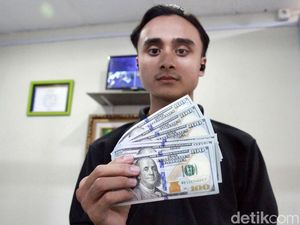 Makin Perkasa, Dolar AS Hampir Tembus Rp 15.500