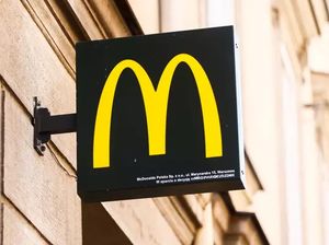 Aksi Boikot Bikin McDonalds dan Starbucks Kian Merana Aksi Boikot Bikin McDonalds dan Starbucks Kian Merana