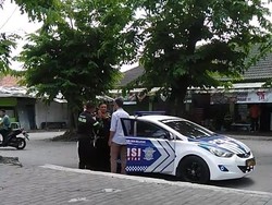 Postingan Warga Setop Mobil Patwal Kawal Bus Wisata di Jogja, Ini Faktanya