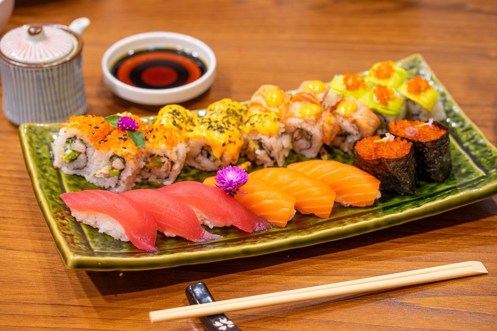 NO NA MA Japanese Restaurant