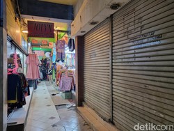 Sedih! Stan Pasar Kapasan Surabaya Banyak yang Buka Tapi Sepi Pembeli