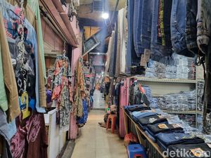 TikTok Shop Resmi Tutup, Pakar: Pedagang Pasar Harus Kreatif Tarik Pembeli TikTok Shop Resmi Tutup, Pakar: Pedagang Pasar Harus Kreatif Tarik Pembeli