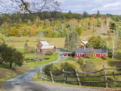 Kota Kecil Ini Tutup Jalan karena Capek dengan Tingkah Influencer