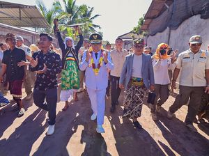 Tiba di Lombok, Pj Gubernur NTB Lalu Gita Disambut Meriah Gendang Beleq-Hadroh