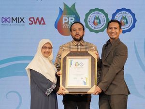Praxis Raih Penghargaan PR Practitioners of the Year 2023 Praxis Raih Penghargaan PR Practitioners of the Year 2023