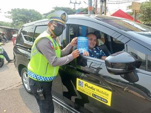 Operasi Zebra, Polisi Ajak Warga hingga Ojol di Depok Tertib Berlalu Lintas