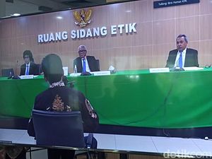 Chat Dihapus Berujung Johanis Tanak Lolos dari Vonis Etik Dewas KPK Chat Dihapus Berujung Johanis Tanak Lolos dari Vonis Etik Dewas KPK