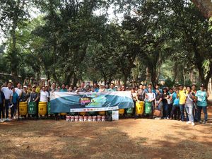World Cleanup Day, ASCOTT Hotels Gelar Aksi Bersih-bersih di Ragunan