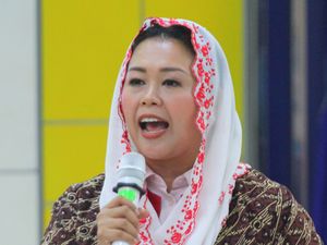 Resmi! Yenny Wahid Dukung Ganjar-Mahfud di Pilpres 2024 Resmi! Yenny Wahid Dukung Ganjar-Mahfud di Pilpres 2024