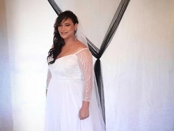 Kisah Wanita yang Menikah Didampingi 2 Pria, Ayah Kandung & Ayah Penculik