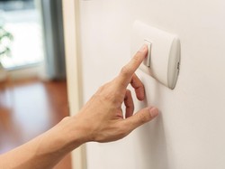 Penting! Ketahui Jenis dan Penyebab Korsleting Listrik di Rumah