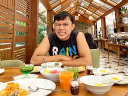 Fakta Aa Juju Makan Lurr, Food Vlogger yang Suka Review Jujur