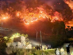 Gunung Jayanti Sukabumi Kebakaran, Damkar-TNI-Polri Cegah Titik Api Meluas