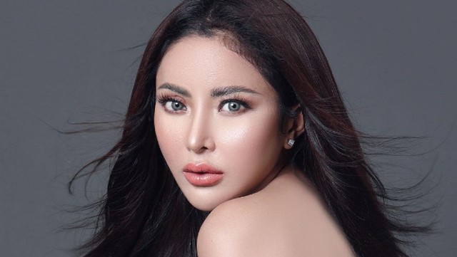 Berita Viral Selebriti dari InsertLive : Eks Muncikari Bongkar Alasan Ayu Aulia Ngotot Bela Ridwan Kamil