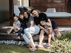 Lika-liku Dahlia Poland: Nikah Muda dan Vakum Berkarier demi Anak