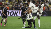 Selepas jeda, Sheriff sempat menyamakan kedudukan dari Christian Tovar pada menit ke-57. Romelu Lukaku kemudian memastikan kemenangan Roma berkat golnya di menit ke-65.  