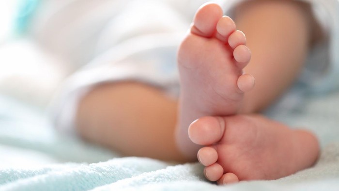 Ilustrasi Bayi Achondroplasia perempuan hamil