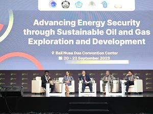 IOG 2023 Soroti Pentingnya Kolaborasi Hadapi Tantangan Energi Global IOG 2023 Soroti Pentingnya Kolaborasi Hadapi Tantangan Energi Global