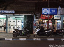 Niatnya Ramah Pejalan Kaki, Trotoar Jalan Jaksa Malah Bikin Bisnis Sepi