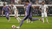 Liverpool bangkit setelah turun minum. Tiga gol balasan tercipta masing-masing dari Darwin Nunez (penalti), Luis Diaz, dan Mohamed Salah.  
