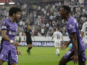 Liverpool Comeback, Bungkam LASK 3-1