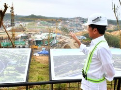 Jokowi Pasang Bilah Pertama Garuda Kantor Presiden IKN: Semua Sesuai Rencana