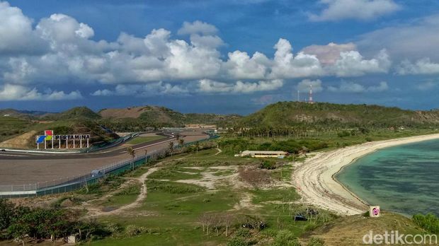 Warga dilarang nonton MotoGP Indonesia dari bukit Sirkuit Mandalika.