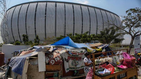 Potret Warga Kampung Bayam yang Masih Bertahan di JIS