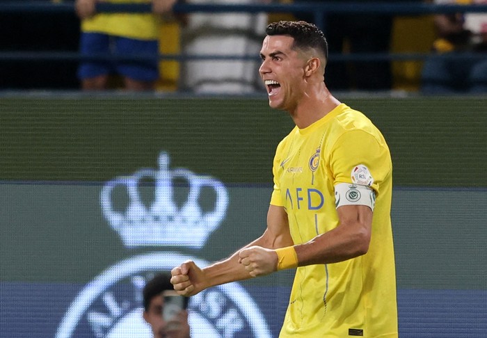 Soccer Football - Saudi Pro League - Al Nassr v Al Ahli - Al-Awwal Park, Riyadh, Saudi Arabia - September 22, 2023 Al Nassrs Cristiano Ronaldo celebrates after the match REUTERS/Ahmed Yosri