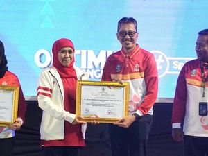 Khofifah Ingin Jatim Terus Lahirkan Atlet Berprestasi dan Level Internasional Khofifah Ingin Jatim Terus Lahirkan Atlet Berprestasi dan Level Internasional