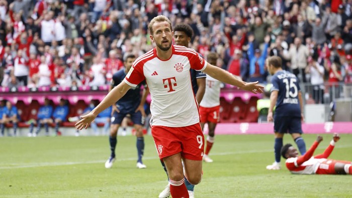 Soccer Football - Bundesliga - Bayern Munich v VfL Bochum - Allianz Arena, Munich, Germany - September 23, 2023 Bayern Munichs Harry Kane celebrates scoring their second goal REUTERS/Michaela Rehle DFL REGULATIONS PROHIBIT ANY USE OF PHOTOGRAPHS AS IMAGE SEQUENCES AND/OR QUASI-VIDEO.