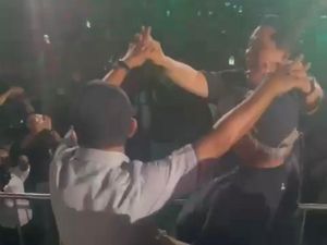 Momen Basuki Joget Sambil Kayang bareng Erick Thohir dan Bahlil di IKN