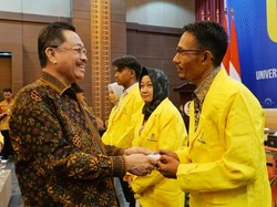 Wow! 100 Perangkat Desa di Bengkulu Dapat Beasiswa Kuliah dari Pemprov