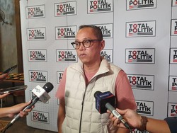 PDIP ke Effendi Simbolon: Punya Kredibilitas Apa Nasihati Mega soal Jokowi?