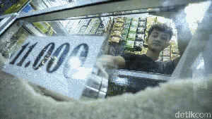 Siasat Warung Madura Cegah Pencurian hingga Kriminal
