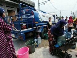 Warga Babelan Bekasi Curhat Air PDAM Sudah 11 Hari Tak Mengalir