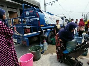 Warga Babelan Bekasi Curhat Air PDAM Sudah 11 Hari Tak Mengalir Warga Babelan Bekasi Curhat Air PDAM Sudah 11 Hari Tak Mengalir