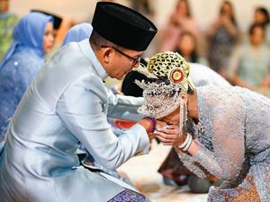 Pesan Sandiaga Uno untuk Putrinya yang Menikah: Jangan Sampai Dibuat Nangis Pesan Sandiaga Uno untuk Putrinya yang Menikah: Jangan Sampai Dibuat Nangis