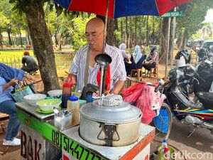 10 Tempat Makan Bakso Gerobakan Enak di Jakarta Selatan, Yuk Mampir! 10 Tempat Makan Bakso Gerobakan Enak di Jakarta Selatan, Yuk Mampir!