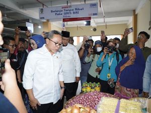 Zulhas: Harga Bapok di Pasar Legi Surakarta Murah dan Terjangkau Zulhas: Harga Bapok di Pasar Legi Surakarta Murah dan Terjangkau