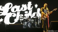 Lagu-lagu Cinta Last Child Hanyutkan Penonton Pestapora 2023
