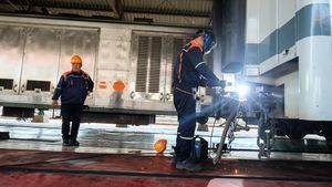 Melihat Perawatan Rutin Kereta Api di Depo Lokomotif Balapan Solo