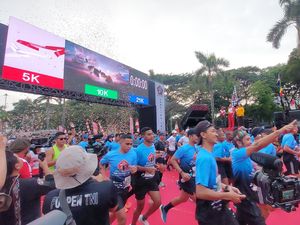Laksamana Yudo Lepas Peserta Lari Panglima TNI Run 2023 di Monas