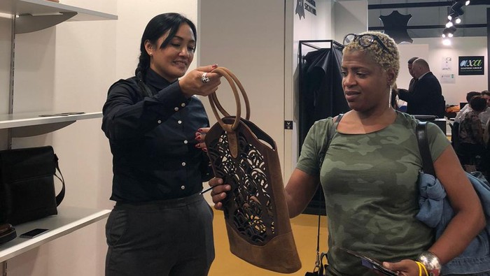 Produk kulit Garut dilirik hadirin Lineapelle The International Leather Fair 2023