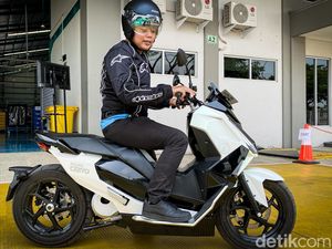 Pertanyaan Paling Sering Orang RI soal Motor Listrik: Bisa Korslet?