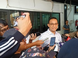 Urus SKCK, Anies Puji Kecanggihan Sistem Polri