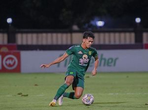 Josep Gombau Sesali Kartu Merah Arief Catur Josep Gombau Sesali Kartu Merah Arief Catur