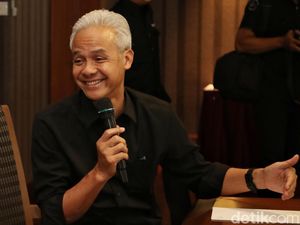 Ganjar Bertolak ke Surabaya Absen Rakernas PDIP, Temui Khofifah?