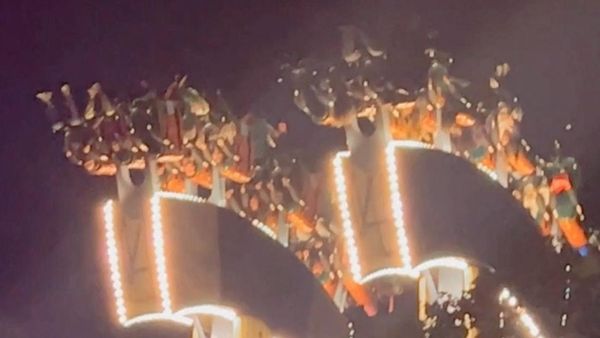 Horor Puluhan Orang Terjebak di Wahana Taman Bermain Kanada